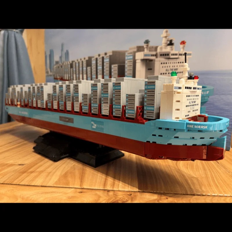 New 2026 Dual-Fuel Container V - đánh giá và giá Lego Set Technic